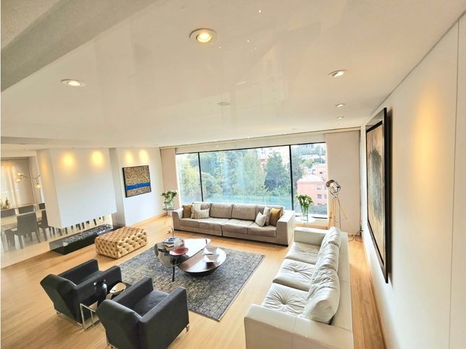 Apartamento de 6 alcobas en venta en Chico, Bogotá, 600 m² · foto 4 de 24
