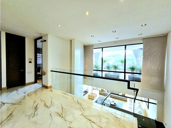 Apartamento de 6 alcobas en venta en Chico, Bogotá, 600 m² · foto 11 de 24