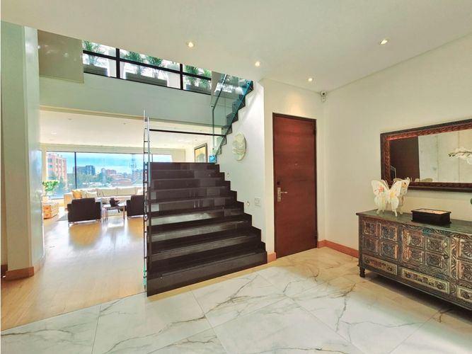 Apartamento de 6 alcobas en venta en Chico, Bogotá, 600 m² · foto 12 de 24