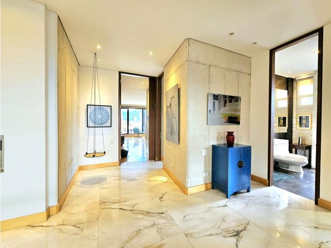 Apartamento de 6 alcobas en venta en Chico, Bogotá, 600 m² · foto 13 de 24