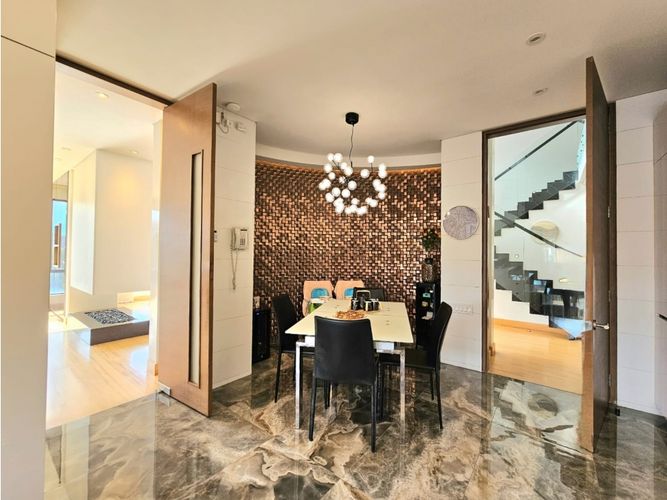 Apartamento de 6 alcobas en venta en Chico, Bogotá, 600 m² · foto 18 de 24