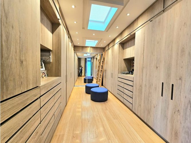 Apartamento de 6 alcobas en venta en Chico, Bogotá, 600 m² · foto 20 de 24