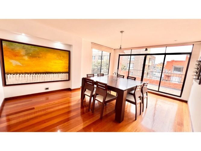 Apartamento de 6 alcobas en venta en San Patricio, Bogotá, 520 m² · foto 2 de 24