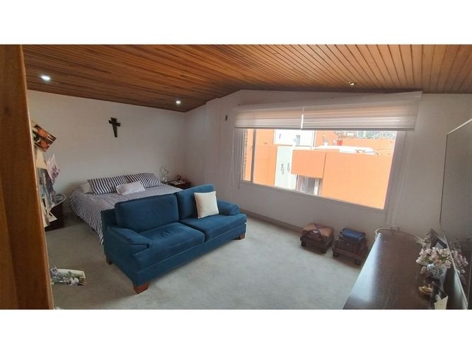 Apartamento de 4 alcobas en venta en Santa Barbara, Bogotá, 220 m² · foto 7 de 23