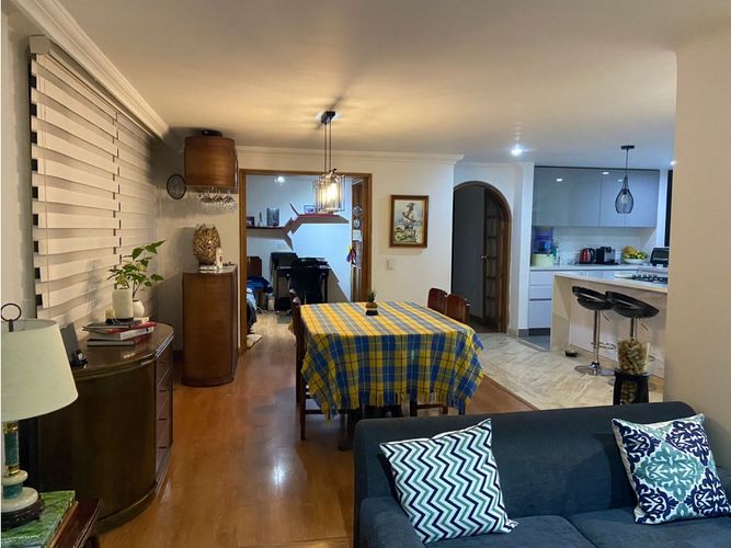 Apartamento de 4 alcobas en venta en Santa Barbara, Bogotá, 220 m² · foto 8 de 23