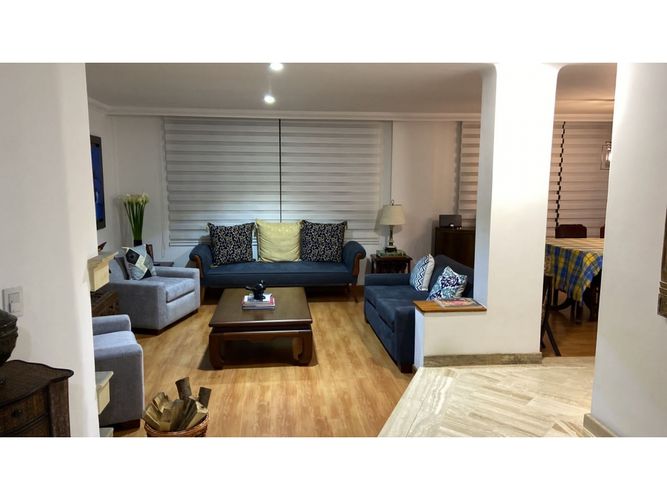 Apartamento de 4 alcobas en venta en Santa Barbara, Bogotá, 220 m² · foto 12 de 23