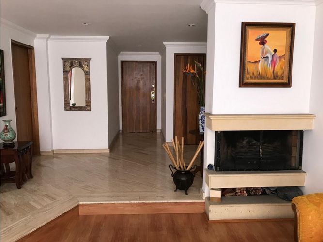 Apartamento de 4 alcobas en venta en Santa Barbara, Bogotá, 220 m² · foto 15 de 23