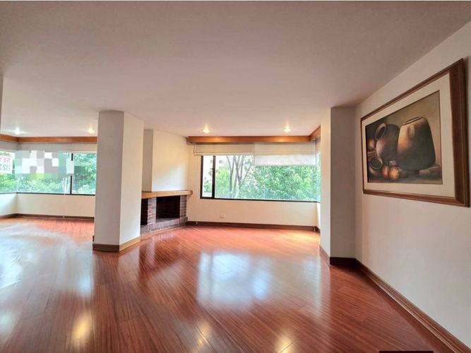 Apartamento de 4 alcobas en venta en Chico, Bogotá, 197 m² · foto 1 de 1