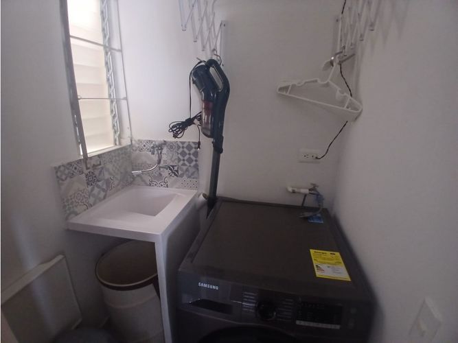 Apartamento de 2 alcobas en venta en Las Palmas, Ricaurte, 58 m² · foto 11 de 24