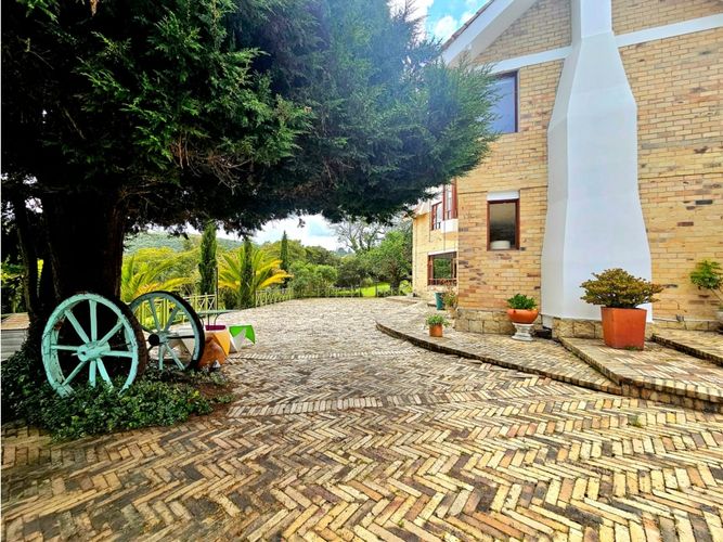 Casa de 3 alcobas en venta en Yerbabuena, Chía, 623 m² · foto 3 de 24