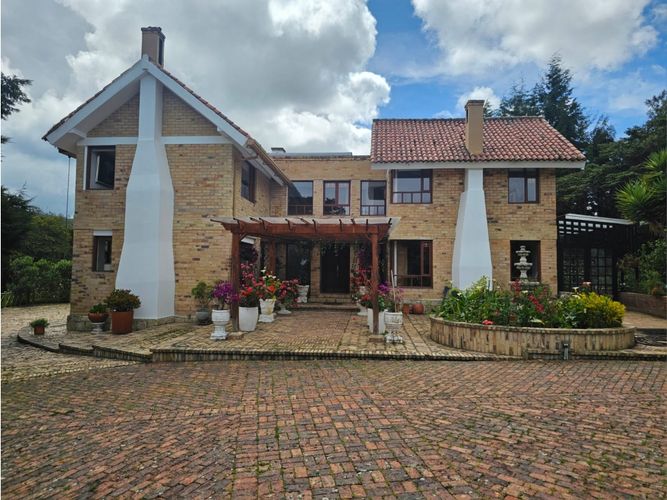 Casa de 3 alcobas en venta en Yerbabuena, Chía, 623 m² · foto 5 de 24