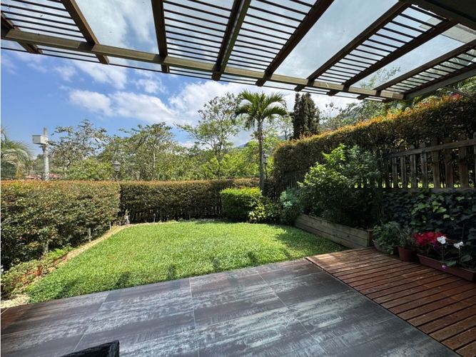 Casa de 3 alcobas en venta en La Sebastiana, Envigado, 246 m² · foto 10 de 24