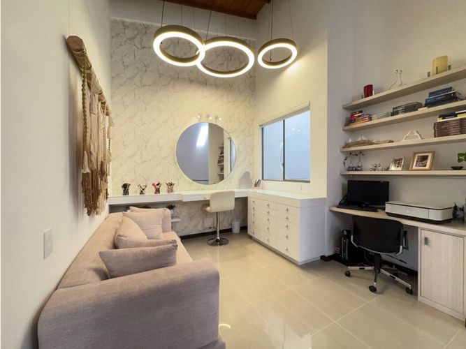 Casa de 3 alcobas en venta en La Sebastiana, Envigado, 246 m² · foto 13 de 24