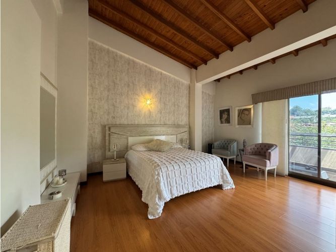 Casa de 3 alcobas en venta en La Sebastiana, Envigado, 246 m² · foto 22 de 24