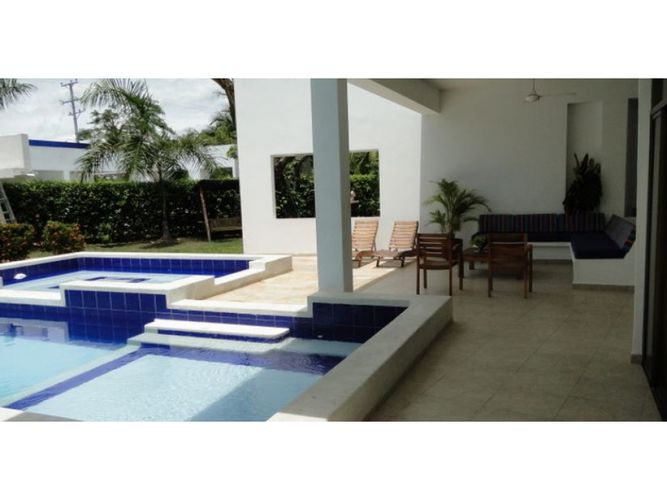 Casa de 4 alcobas en venta en Bosques De Peñalisa, Ricaurte, 210 m² · foto 6 de 9