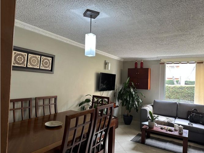 Casa de 4 alcobas en venta en Cedritos, Bogotá, 80 m² · foto 3 de 14