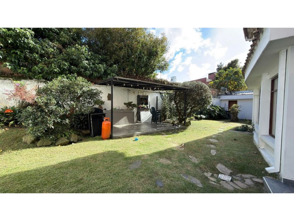 Casa en venta en Santa Ana, Bogotá · foto 2 de 20