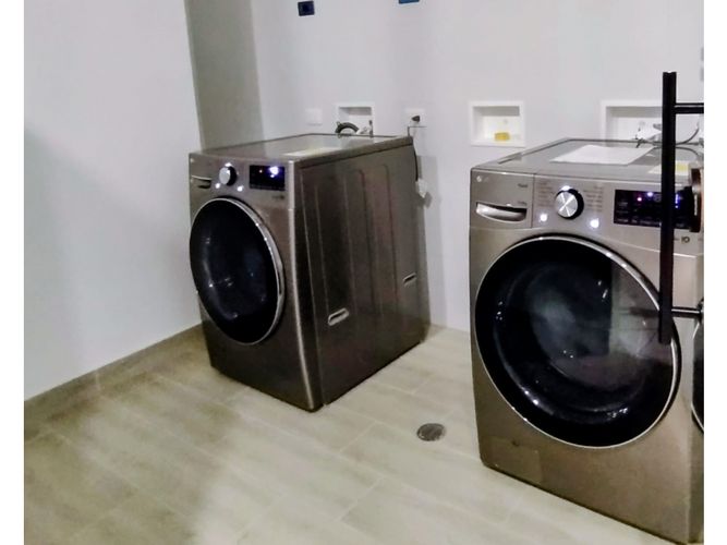 Apartaestudio en venta en Chico, Bogotá, 51 m² · foto 7 de 14