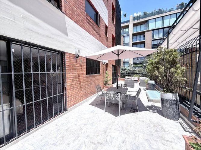 Apartamento de 3 alcobas en venta en San Patricio, Bogotá, 224 m² · foto 4 de 15