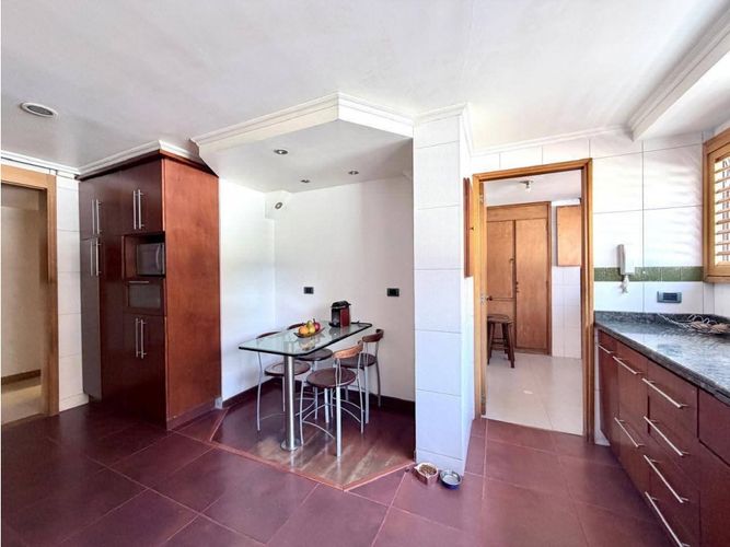 Apartamento de 3 alcobas en venta en San Patricio, Bogotá, 224 m² · foto 10 de 15