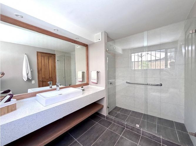 Apartamento de 3 alcobas en venta en San Patricio, Bogotá, 224 m² · foto 13 de 15