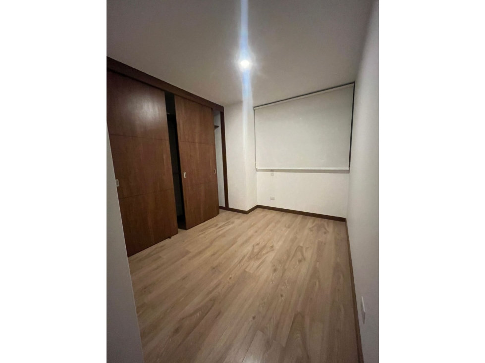 Apartamento en arriendo en Loma De Los Gonzalez, Medellín · foto 4 de 17