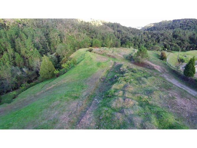 Lote en venta en Loma Del Escobero, Envigado, 18790 m² · foto 2 de 12