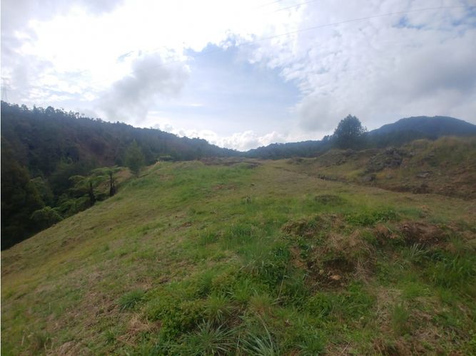 Lote en venta en Loma Del Escobero, Envigado, 18790 m² · foto 7 de 12