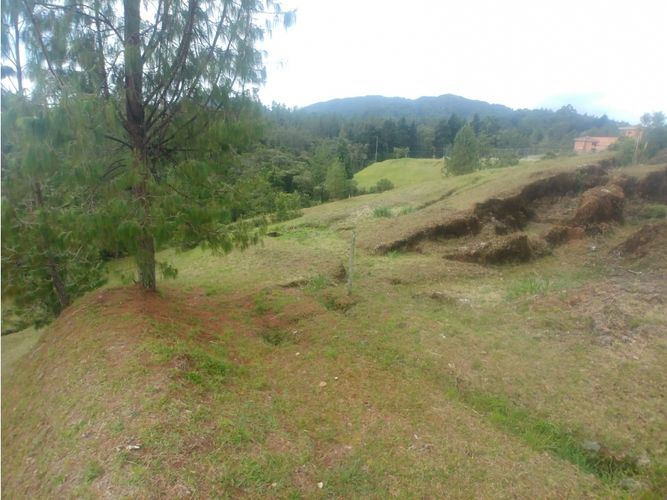 Lote en venta en Loma Del Escobero, Envigado, 18790 m² · foto 12 de 12