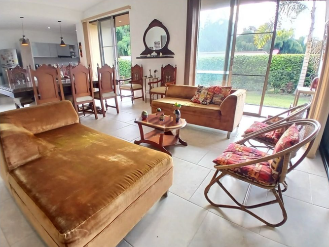 Casa de 3 alcobas en venta en Vía El Caimo, Armenia, 703 m² · foto 3 de 23