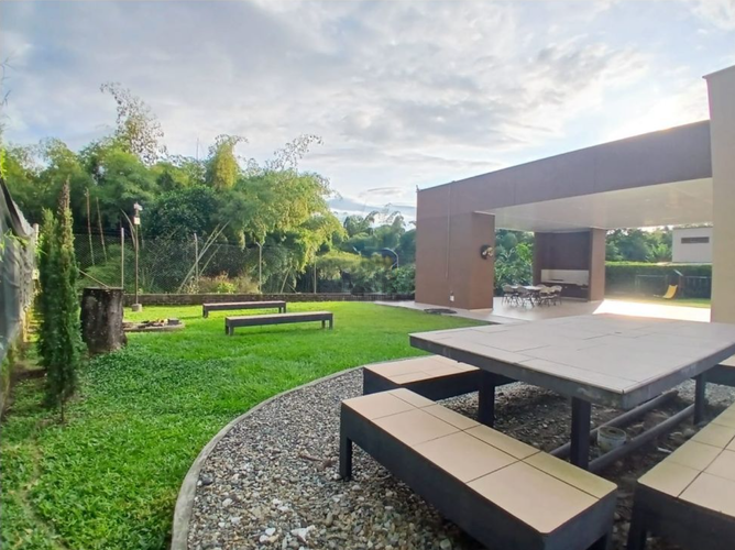 Casa de 3 alcobas en venta en Vía El Caimo, Armenia, 703 m² · foto 19 de 23