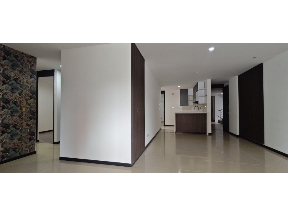 Apartamento en venta en Castropol, Medellín · foto 3 de 14