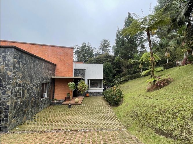 Casa de 4 alcobas en venta en Las Palmas, Envigado, 600 m² · foto 4 de 24