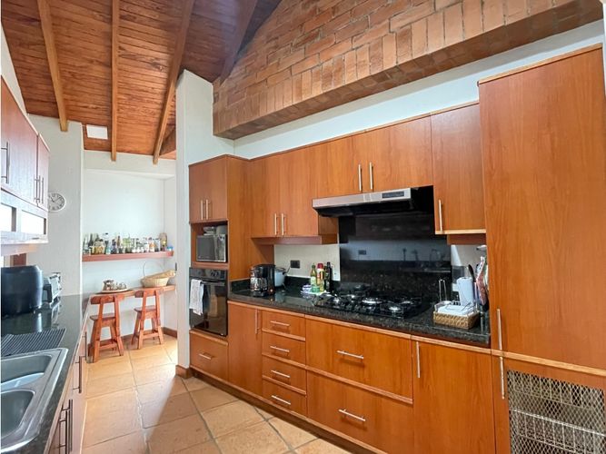 Casa de 4 alcobas en venta en Las Palmas, Envigado, 600 m² · foto 13 de 24