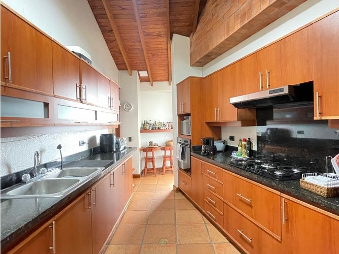 Casa de 4 alcobas en venta en Las Palmas, Envigado, 600 m² · foto 14 de 24