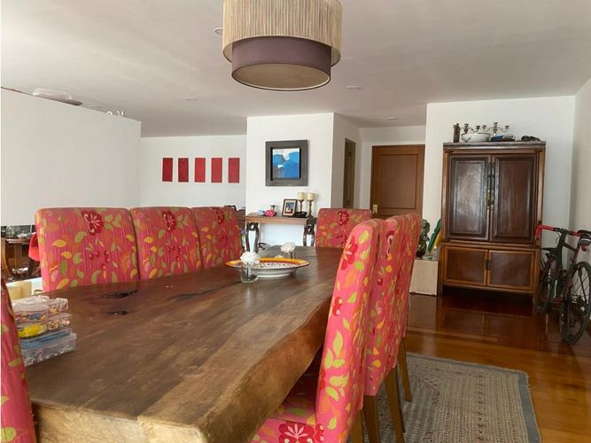 Apartamento de 4 alcobas en venta en Santa Barbara, Bogotá, 276 m² · foto 4 de 24