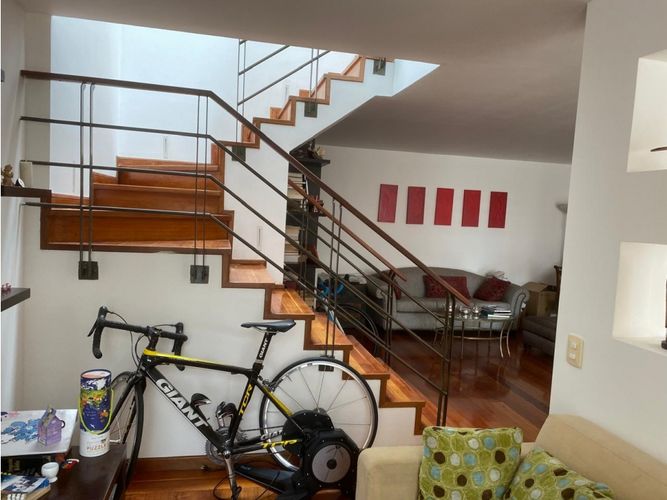 Apartamento de 4 alcobas en venta en Santa Barbara, Bogotá, 276 m² · foto 10 de 24