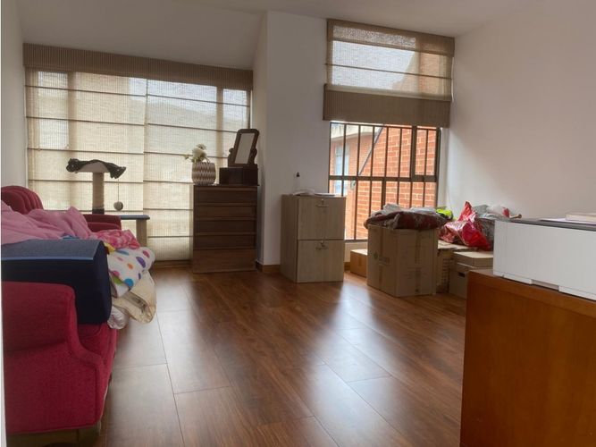 Apartamento de 4 alcobas en venta en Santa Barbara, Bogotá, 276 m² · foto 18 de 24