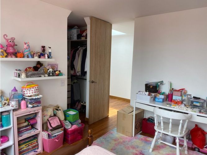 Apartamento de 4 alcobas en venta en Santa Barbara, Bogotá, 276 m² · foto 20 de 24