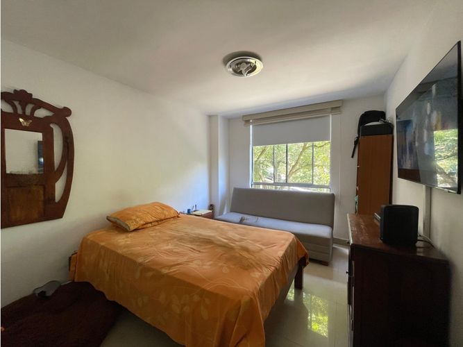 Apartamento de 3 alcobas en venta en El Poblado, Medellín, 85 m² · foto 14 de 17