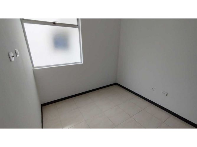 Apartamento de 3 alcobas en venta en La Victoria, Bello, 87 m² · foto 6 de 18