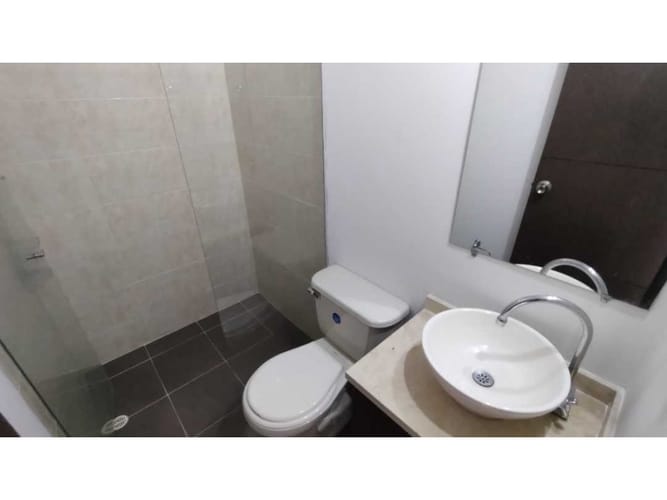 Apartamento de 3 alcobas en venta en La Victoria, Bello, 87 m² · foto 13 de 18