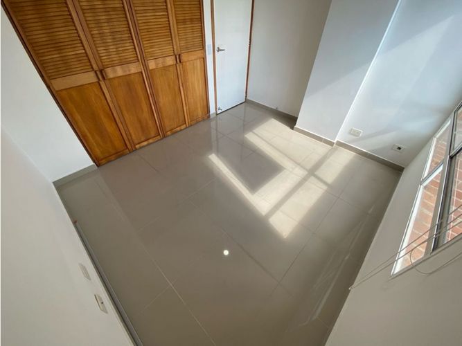 Apartamento de 2 alcobas en arriendo en La Florida, Medellín, 73 m² · foto 14 de 20