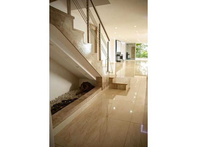 Casa de 4 alcobas en venta en Las Palmas, Medellín, 587 m² · foto 14 de 19
