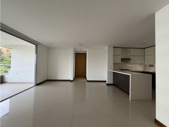Apartamento de 2 alcobas en arriendo en Los Balsos, Medellín, 110 m² · foto 10 de 10