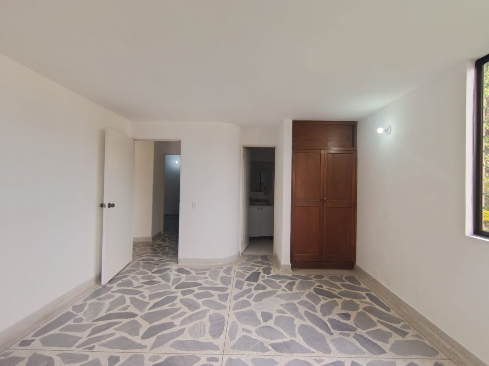 Apartamento en venta en La Almeria, Medellín · foto 9 de 14
