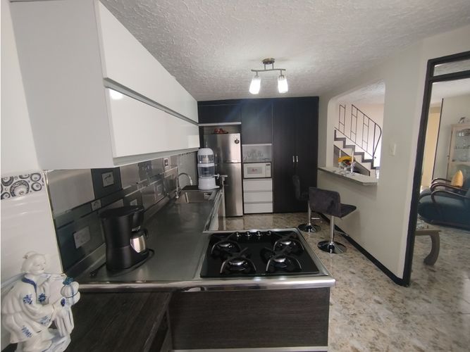 Casa en venta en Santa Monica, Dosquebradas · foto 2 de 16