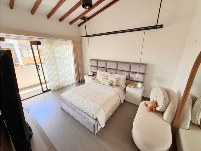 Casa de 4 alcobas en venta en La Ceja, 207 m² · foto 13 de 24