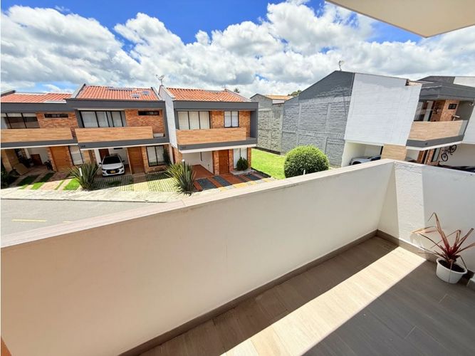 Casa de 4 alcobas en venta en La Ceja, 207 m² · foto 14 de 24