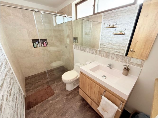 Casa de 4 alcobas en venta en La Ceja, 207 m² · foto 15 de 24